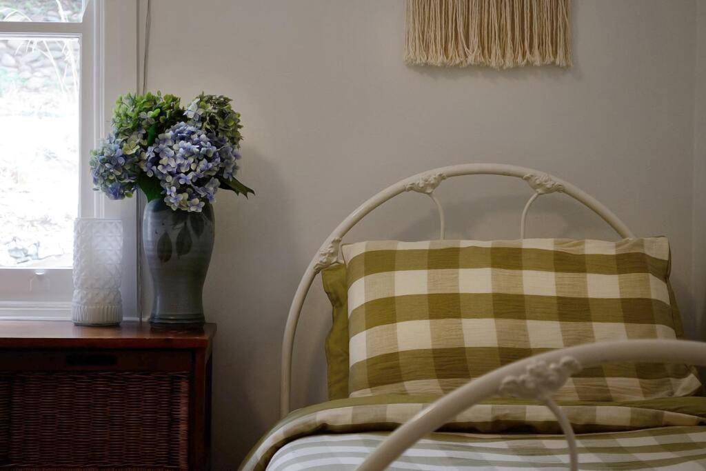 Harrys House Warburton - Peaceful Riverside Cottage In The Perfect Location Exterior foto